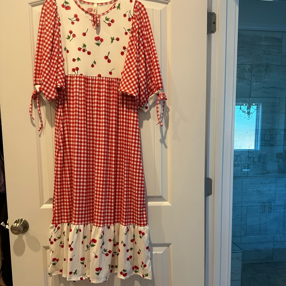 Celeste Red and White Cherry dress - Picture 4 of 4